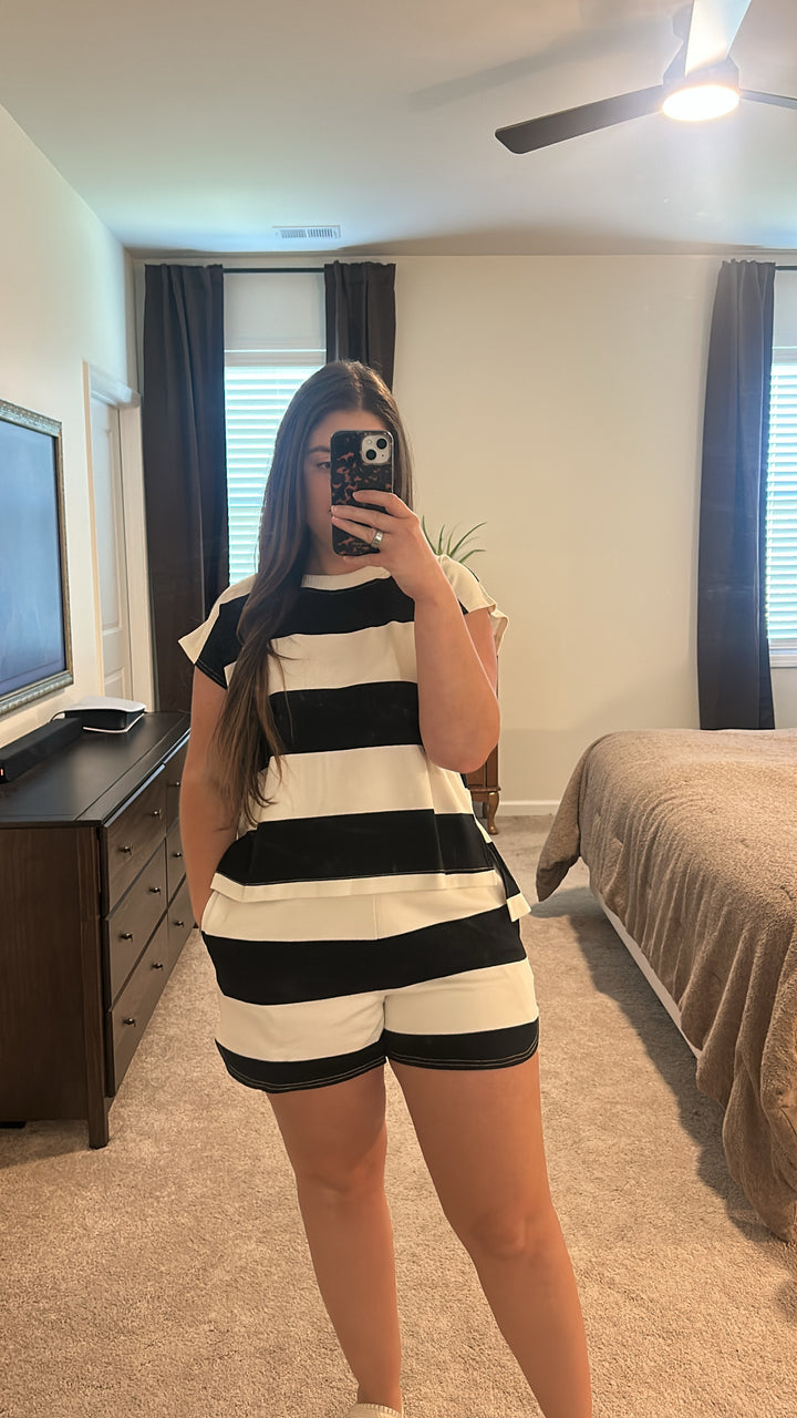 B&W Stripe Set