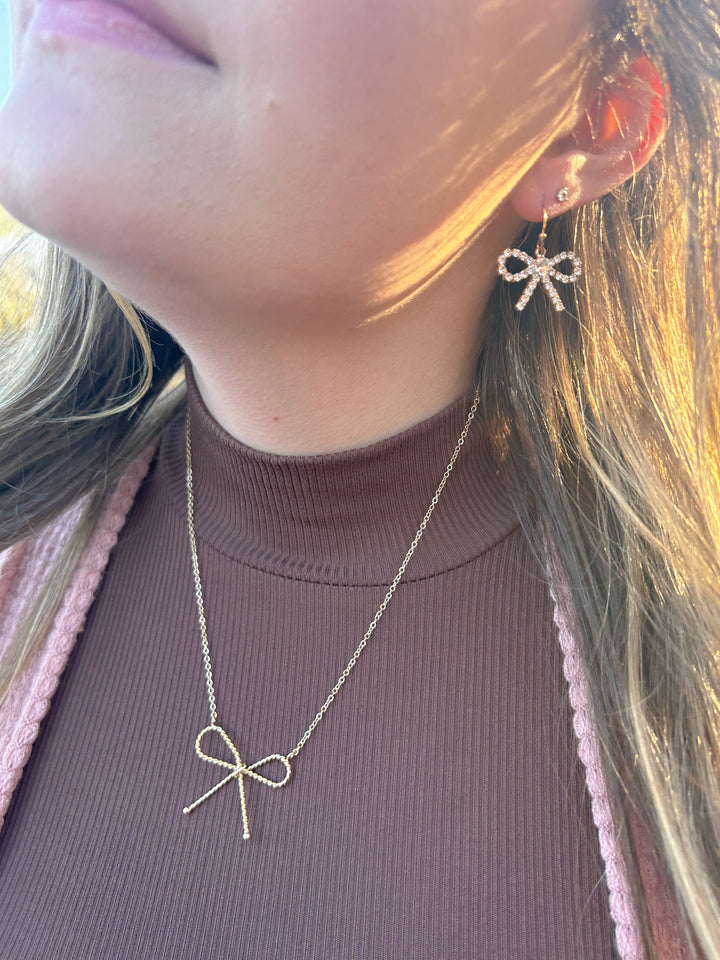 Dainty Bow Necklace
